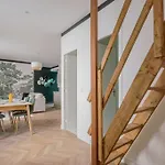 Appartement Mezzanine Coeur Du 11Eme Arrondissement